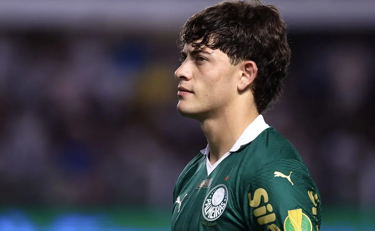 Giay e a Defesa de Weverton: O Confronto com André Silva Após Palmeiras x São Paulo (Vídeo)