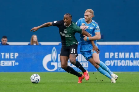 Botafogo negocia com Kaio, do Krasnodar, para contratação