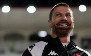 Vasco: Receita Ultrapassa R$ 400 Milhões na Temporada Anterior, Segundo Levantamento