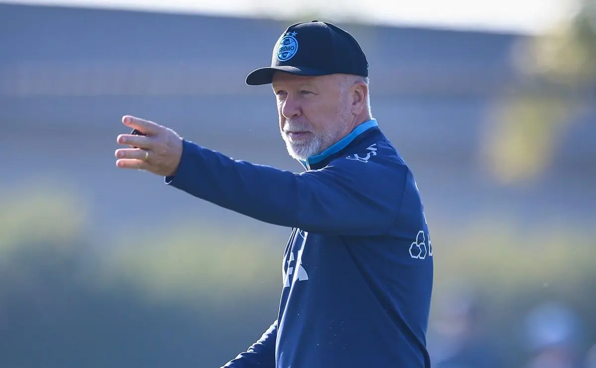 Mano Menezes Reinventa o Grêmio e Gabriel Mec Entra em Jogo Decisivo no Time Principal