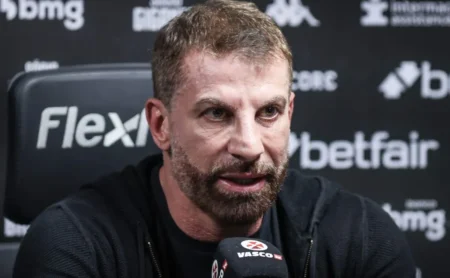 Pedrinho Decide: Fernando Diniz Ganha Liberdade para Mudanças no Vasco