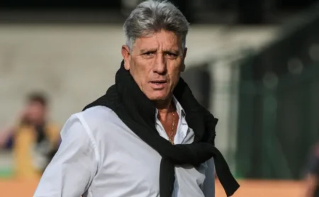 Renato Gaúcho afasta Hércules e o meio-campista desfalca o Fluminense nos próximos jogos