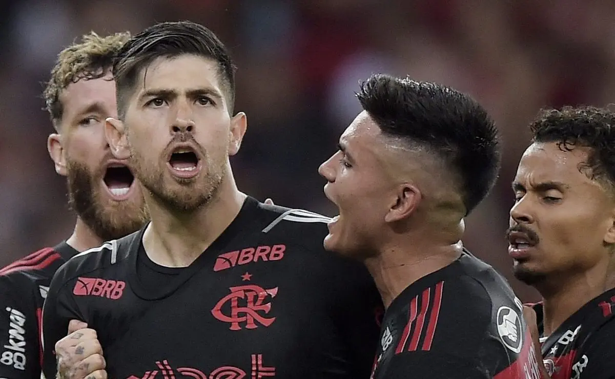 Rossi Atrai Interesse Europeu e Flamengo Busca Renovação Visando o Super Mundial