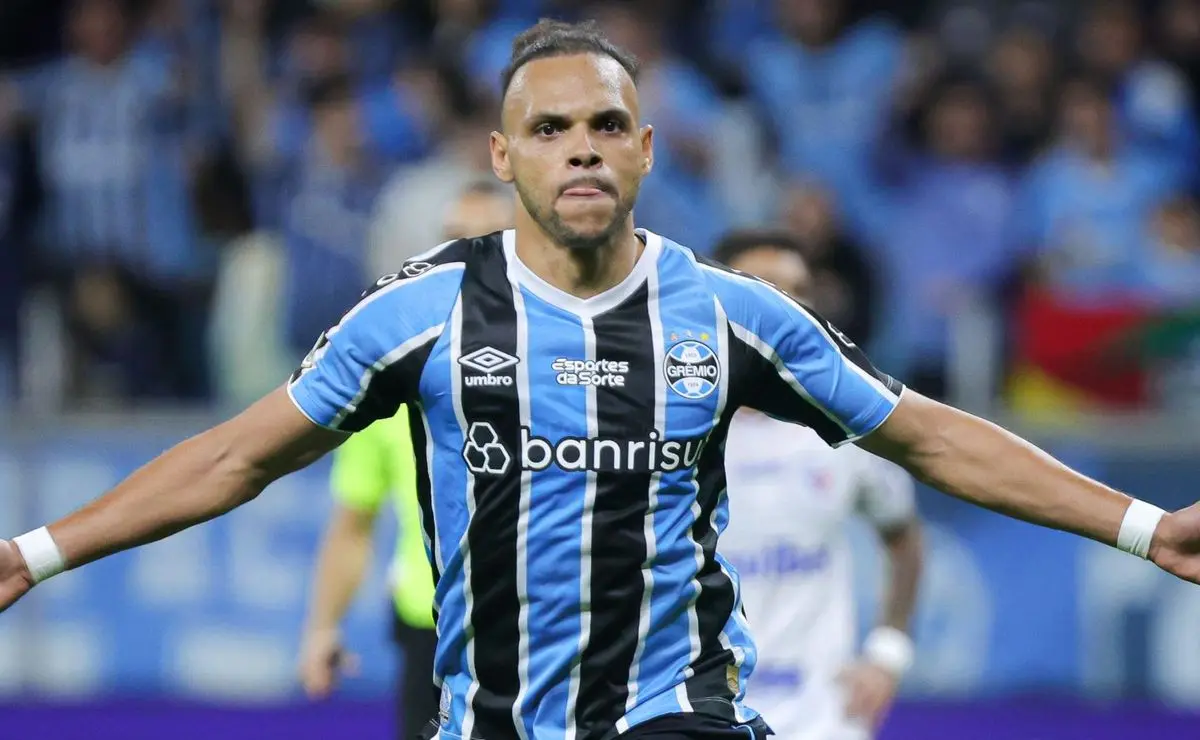 Braitwaite afirma: pênalti contra o Bahia foi evidente e indiscutível