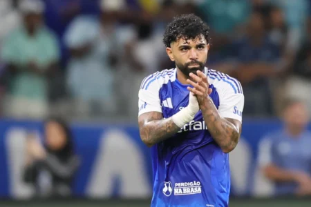 Gabigol fala sobre Cruzeiro, Flamengo e projeta triunfo em novo embate