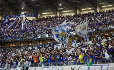 Cruzeiro e Atlético-MG: Raposa celebra venda de 50 mil ingressos para o clássico