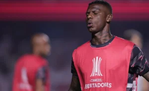 São Paulo: Arboleda e Oscar são cotados para titulares contra o Libertad