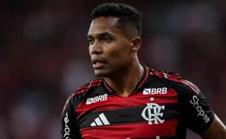 Alex Sandro Avalia Fase do Flamengo na Libertadores e Destaca Trunfo Diante da LDU