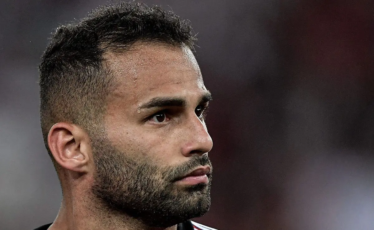 Thiago Maia critica início de jogos do Internacional: "Começamos dormindo"