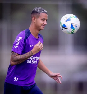 Kayke Impressiona Dorival e Busca Vaga no Corinthians