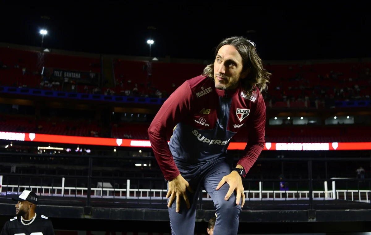 São Paulo: Contrastes na Libertadores e no Campeonato Brasileiro.