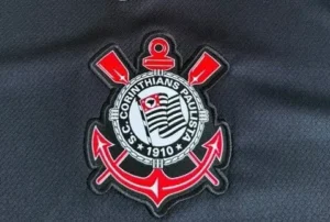 Corinthians estreia camisa 2 contra o Racing, no Uruguai, pela Sul-Americana