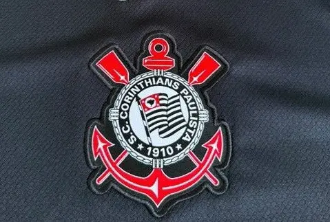 Corinthians estreia camisa 2 contra o Racing, no Uruguai, pela Sul-Americana