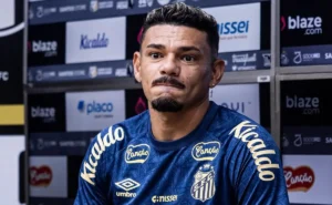 Cléber Xavier Decide: Tiquinho é Exortado a Elevar Desempenho no Santos