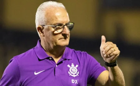Kayke Surpreende Dorival Júnior: Promessa do Terrão Reforçará o Corinthians Contra o Racing