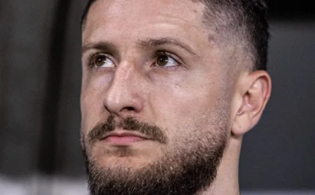 Cléber Xavier detalha estratégia com Zé Rafael visando Corinthians x Santos no Brasileirão: "Mais tempo"