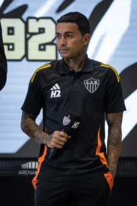 Dudu fala sobre gramado do Atlético-MG, Cuca e declaração: "Ele me faz render mais"