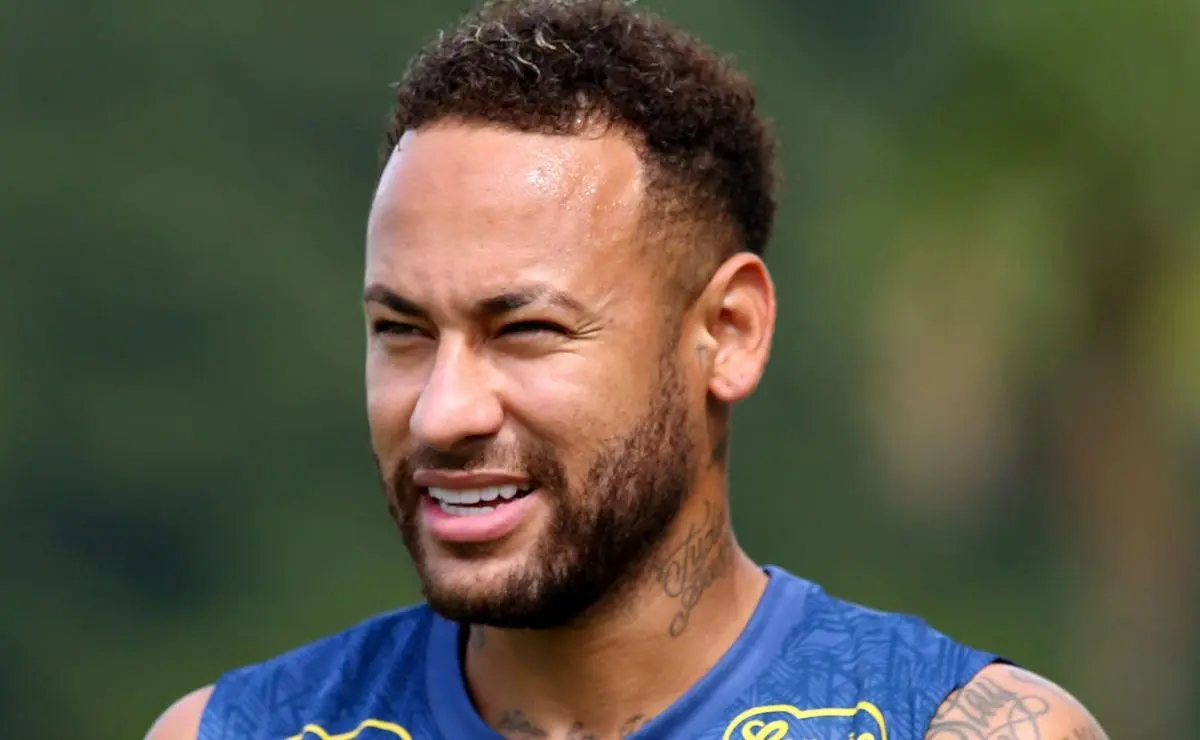 Neymar indica saída do Santos em caso de permanência na zona de rebaixamento