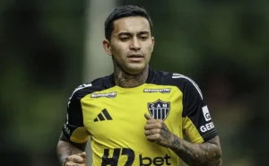 Dudu sobre o Palmeiras e gramado sintético: "Não posso mentir"