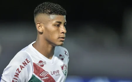 Renato Gaúcho Blindando Hércules no Fluminense: Volante Ganha Proteção Total