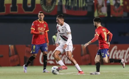 Unión Española-CHI: Um Único Grito de Visitante Contra o Fluminense