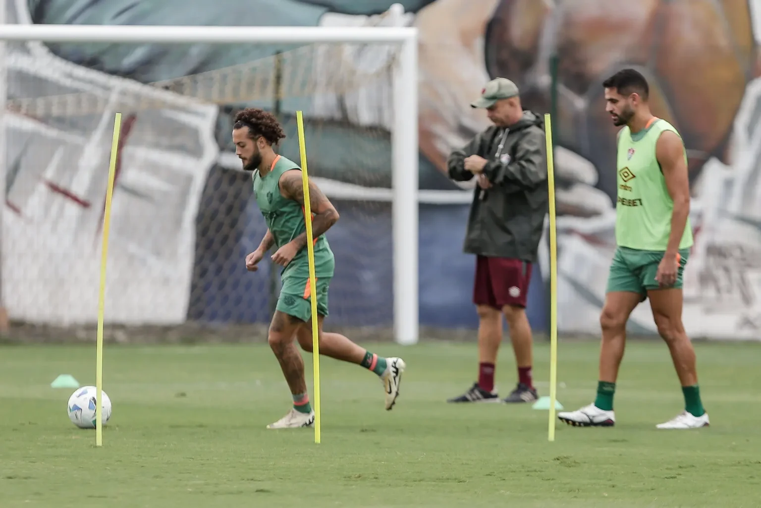 Guga lesionado: Desfalque no Fluminense contra o Unión Española