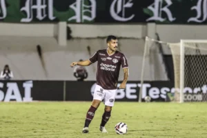 São Paulo Inicia Contato com Ferroviária para Avaliar Zagueiro de 23 Anos