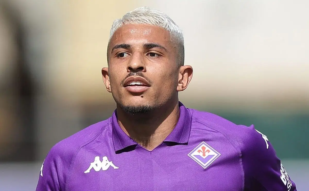 Venê Casagrande informa sobre possível contratação de Dodô pelo Flamengo e nega substituição de Wesley