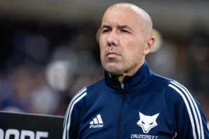 Jardim analisa equilíbrio do Cruzeiro na janela e exalta elenco: "Reforços caseiros"