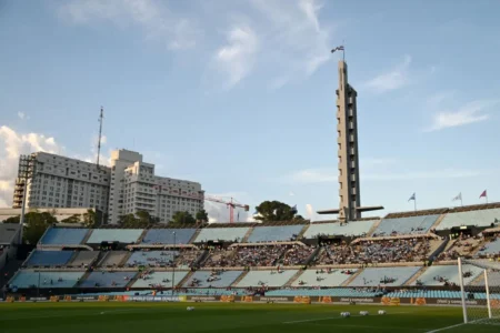 Racing-URU e Corinthians: como assistir, horário e prováveis escalações