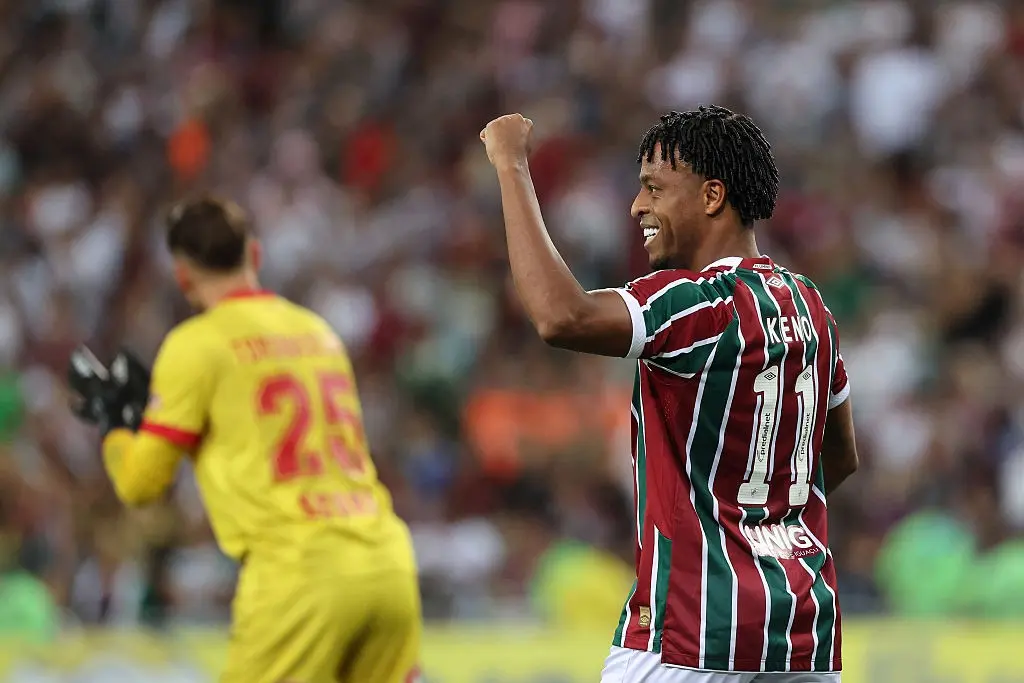 Fluminense se complica, mas goleia e atinge meta na Sul-Americana
