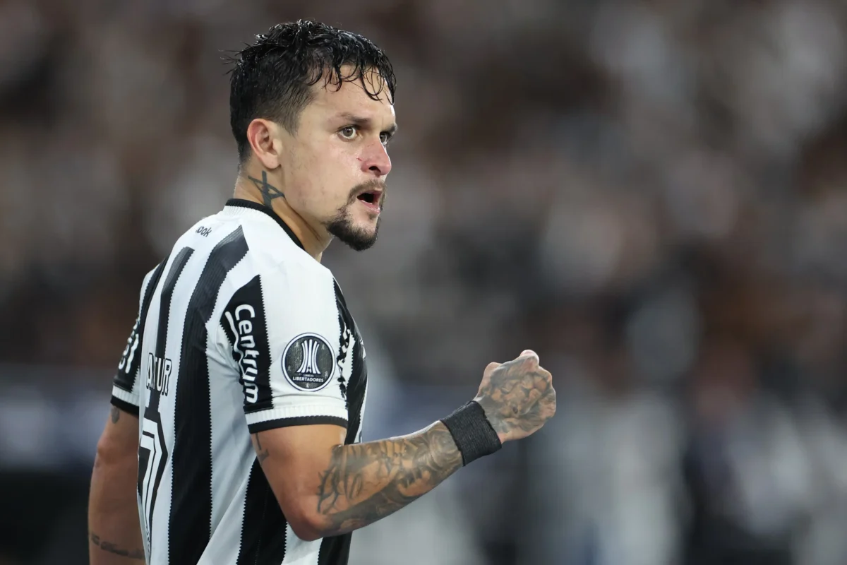 Botafogo oscila, mas cumpre o objetivo e triunfa com justiça na Libertadores