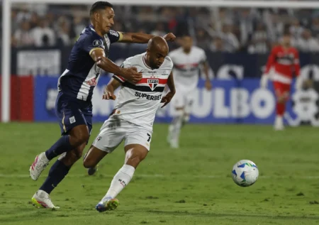 Tratamento de três meses para Lucas Moura é previsto por médico