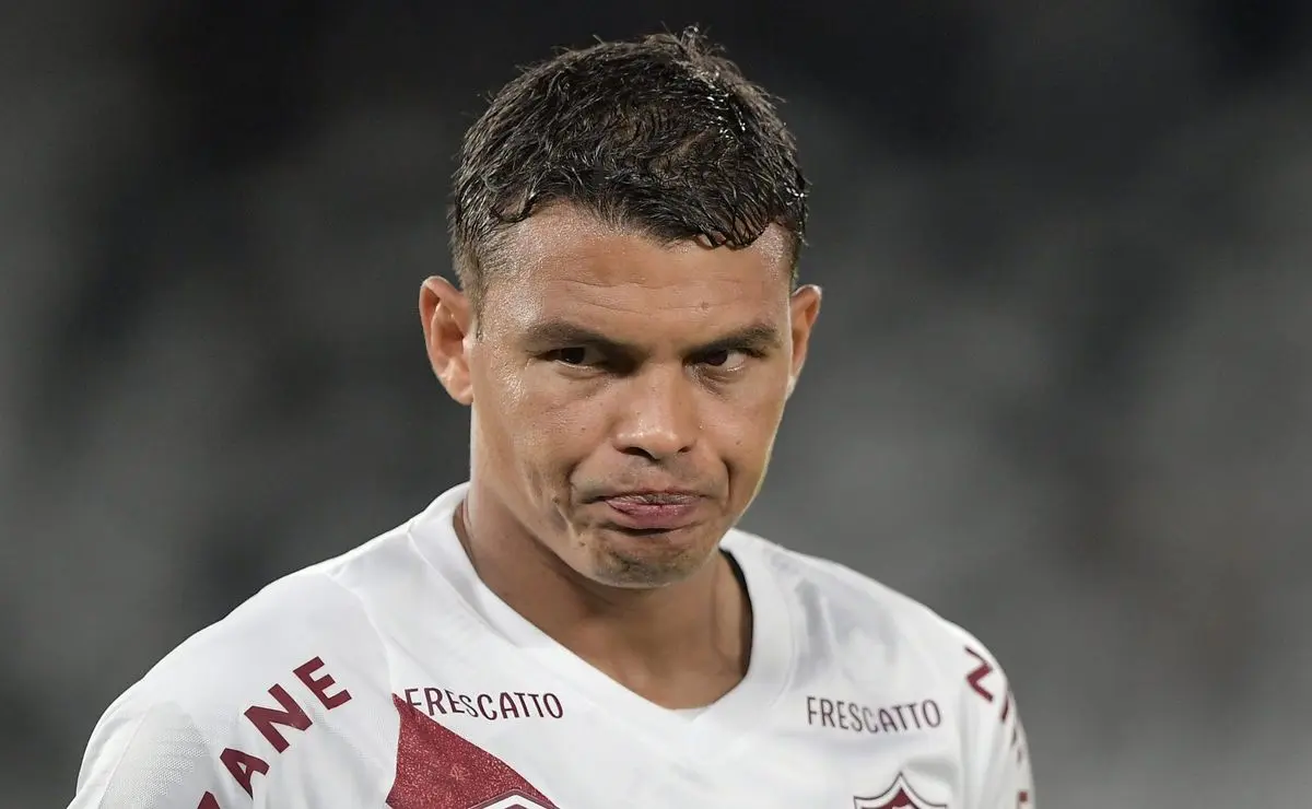 Renato revela bastidores do Fluminense e explica decisão sobre Thiago Silva.