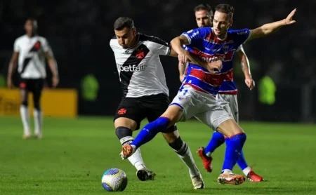Escala de arbitragem: Anderson Daronco no comando de Vasco x Fortaleza