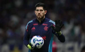 Rossi Desperta Interesse na Premier League, Porém Flamengo Mantém Posição Firme