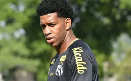 Gil Avalia Saída do Santos e Considera Rescisão Amigável, Informa Jornalista