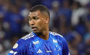 Cruzeiro: Torcida aprova lista de dispensa com Lautaro Díaz, Walace, William e Gamarra