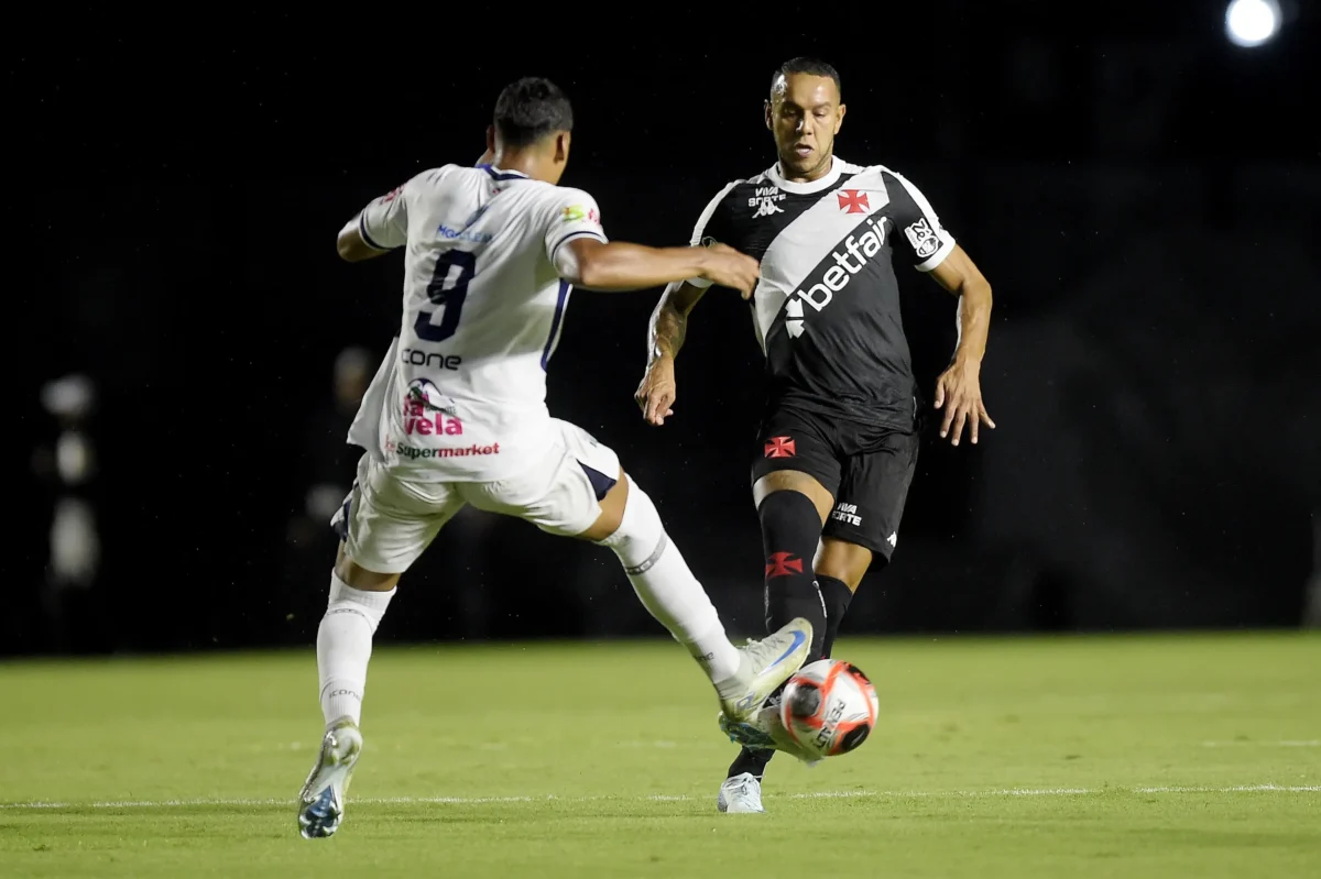 Vasco Busca Rescisão Contratual com Souza