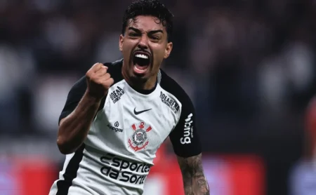 Matheus Bidu: Conquista, Elogios e Vitória no Corinthians