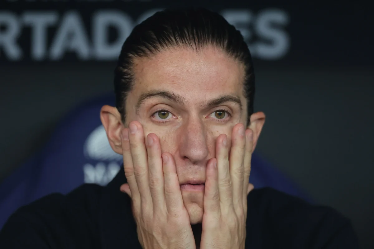 Filipe Luís comenta vitória do Flamengo diante da LDU