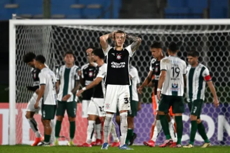 Corinthians Cumpre o Dever ao Vencer Time Uruguaio Considerado Inferior