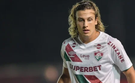 Lesão de Cannobio: médica esportiva indica desfalque nos primeiros jogos do Fluminense no Mundial de Clubes.