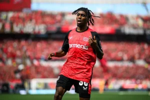 Liverpool perto de acordo por lateral-direito do Bayer Leverkusen