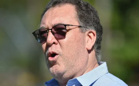 Santos: Marcelo Teixeira define valor para liberar JP Chermont.