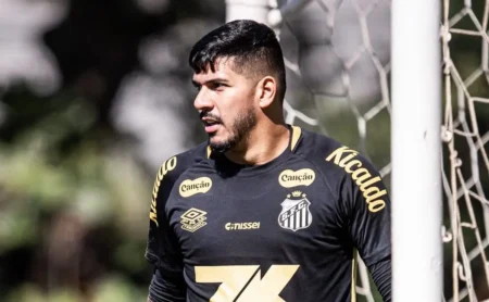 Santos: João Paulo, Pituca e Guilherme como Moeda de Troca em Possíveis Contratações