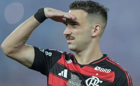 Léo Ortiz celebra triunfo contra a LDU e vislumbra futuro do Flamengo: “Não desejaríamos”