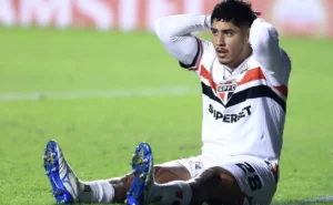 Obstáculo Financeiro Dificulta Renovação de Alan Franco no São Paulo