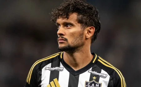 Scarpa exalta Leonardo Jardim: “Ele achou o time”