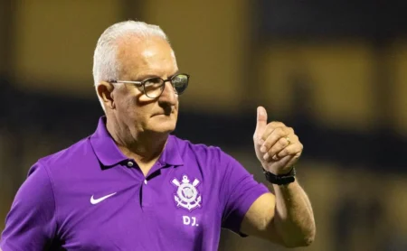 Corinthians busca contratação de João Marcelo, do Atlético-MG, com aval de Dorival Júnior